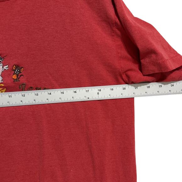 Vintage Tom And Jerry Embroidered Red T-Shirt Size L Fruit Of The Loom Best USA - Picture 6 of 11